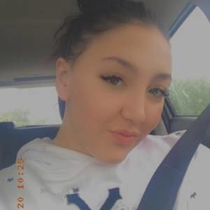 Meet your Posher, Alexandra